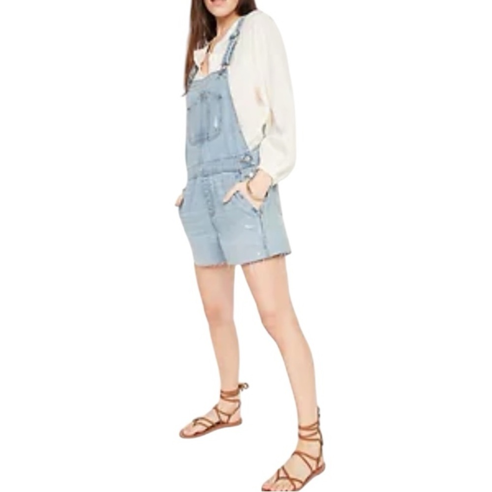 OLD NAVY Slouchy No Stretch Lightwash Raw Hem Short Cotton Denim Overall